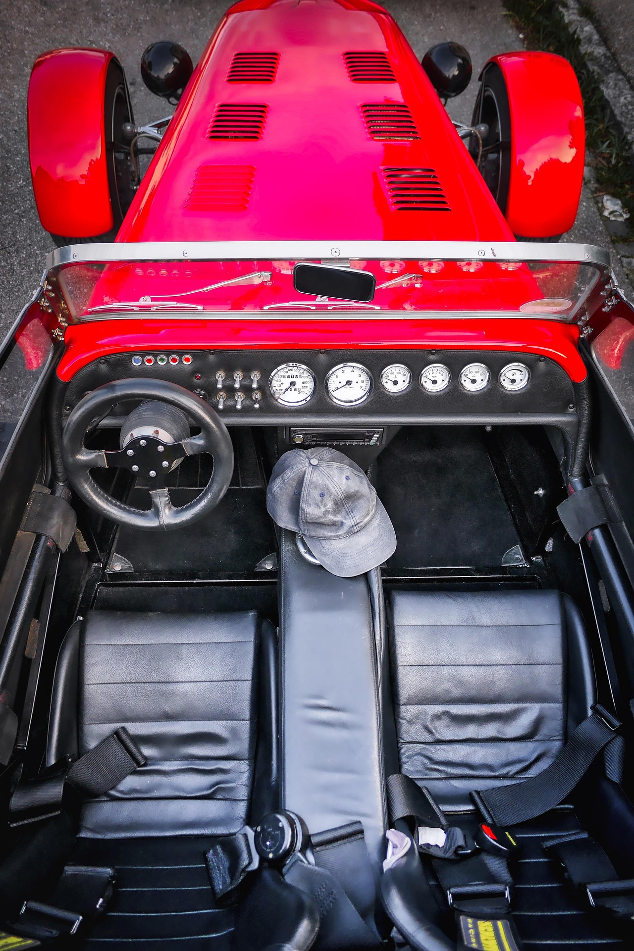 intérieur cuir automobile: prestations d'entretien et nettoyage du cuir automobile